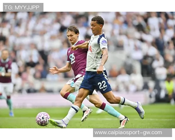 库杜斯本赛季英超表现卓越助攻过人对抗均领跑